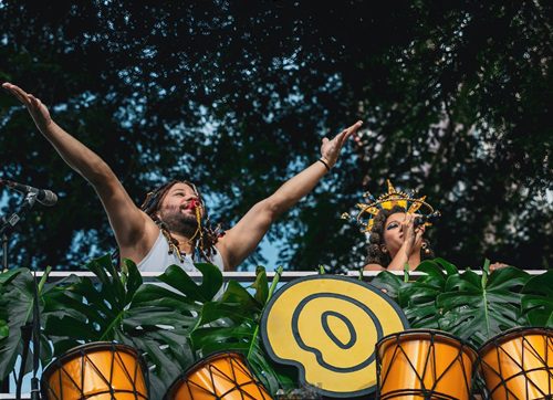 Circuladô desfila no domingo pré-Carnaval unindo música e teatro